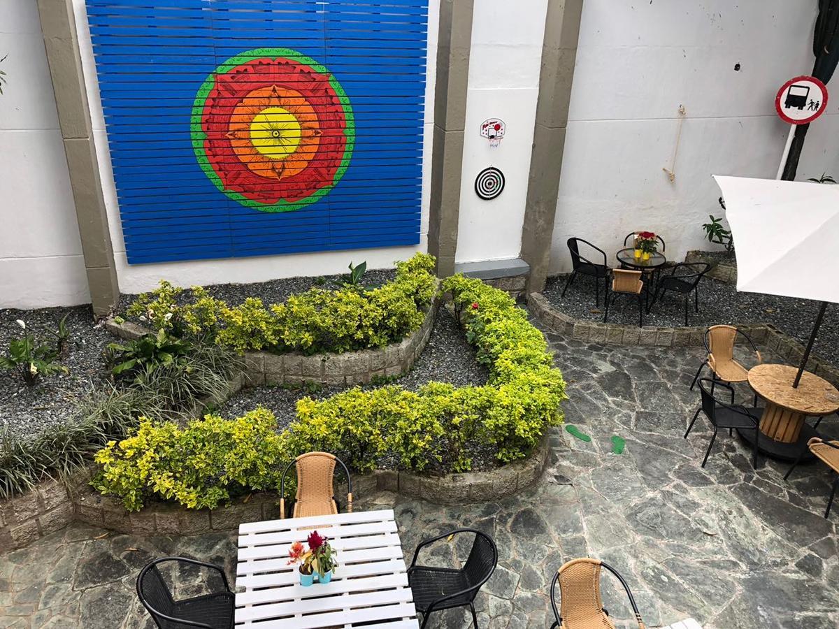 Backpackers Inn ميديلين المظهر الخارجي الصورة