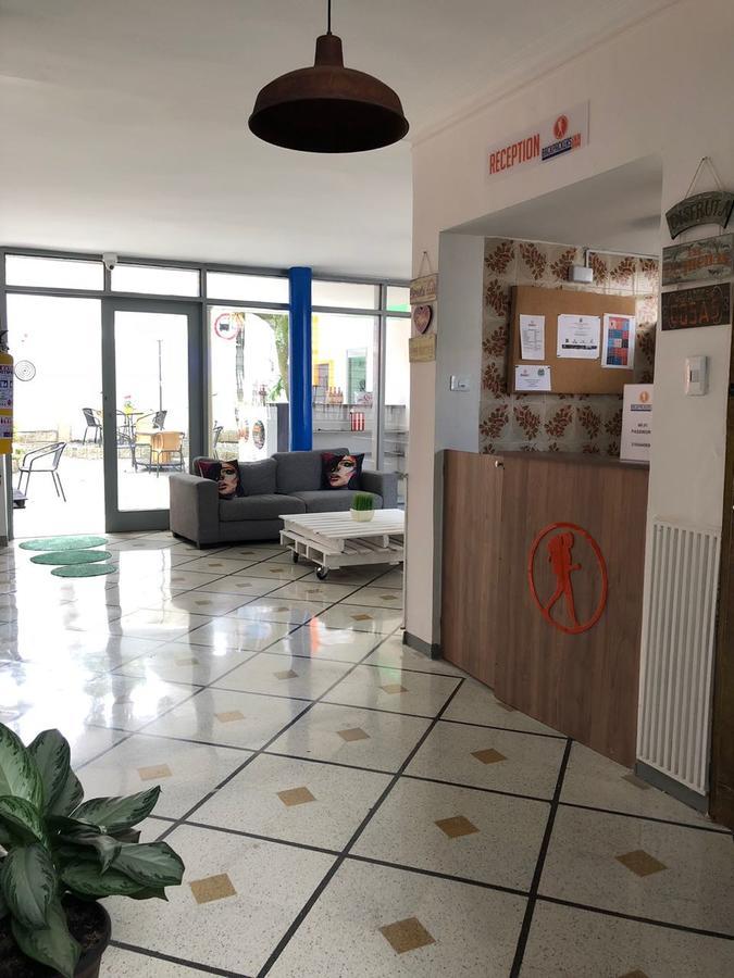 Backpackers Inn ميديلين المظهر الخارجي الصورة