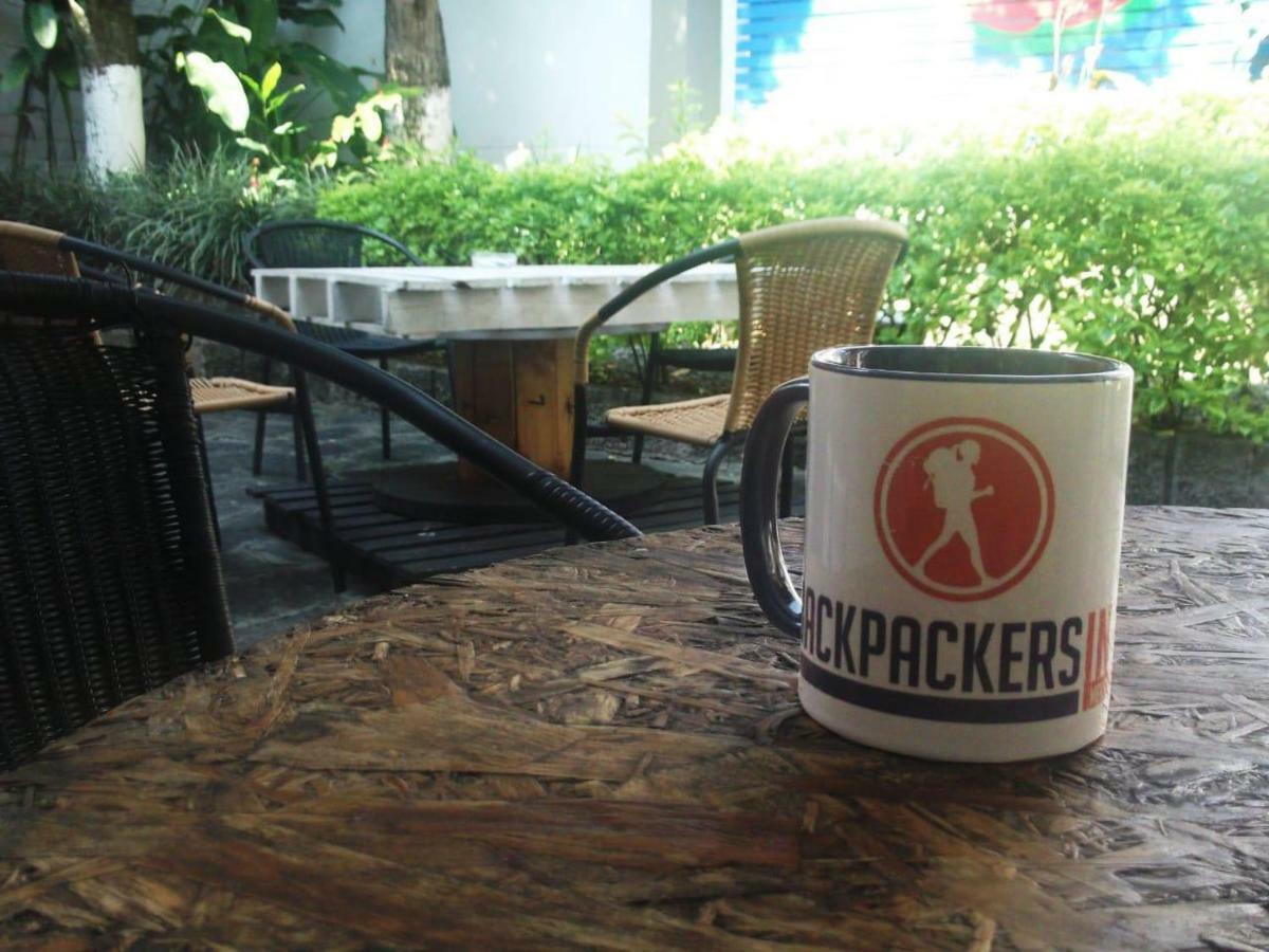 Backpackers Inn ميديلين المظهر الخارجي الصورة