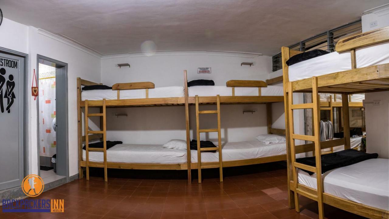 Backpackers Inn ميديلين المظهر الخارجي الصورة