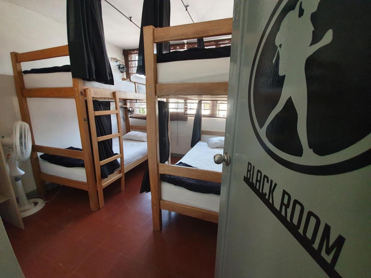 Backpackers Inn ميديلين المظهر الخارجي الصورة